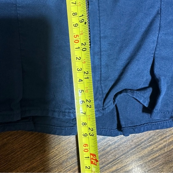 Kut from the Kloth Alina Pleated Bomber Jacket with pockets Large NWT - Picture 11 of 11